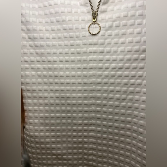 Maggy London Textured Square Shift Dress White Size 4 - Picture 7 of 7
